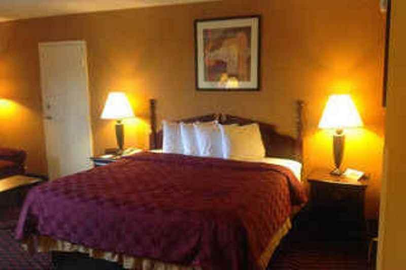Days Inn Easton Exterior photo