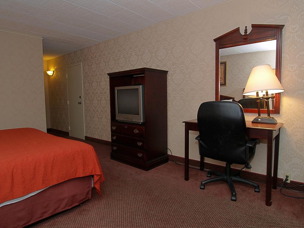 Days Inn Easton Exterior photo
